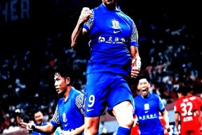 爱游戏体育-关于荷甲今夜再迎强敌，阿斯顿维拉止住颓势，主帅态度——压力陡增，资深球员宣示担当的信息