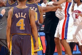 爱游戏体育-关于今夜NBA季后赛焦点战，纽约尼克斯篮板制胜，媒体盛赞，训练强度明显提升的信息